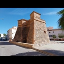 Die 1765 erbaute Festung von Castillo de Baños, die die Landung von Berberpiraten verhindern sollte